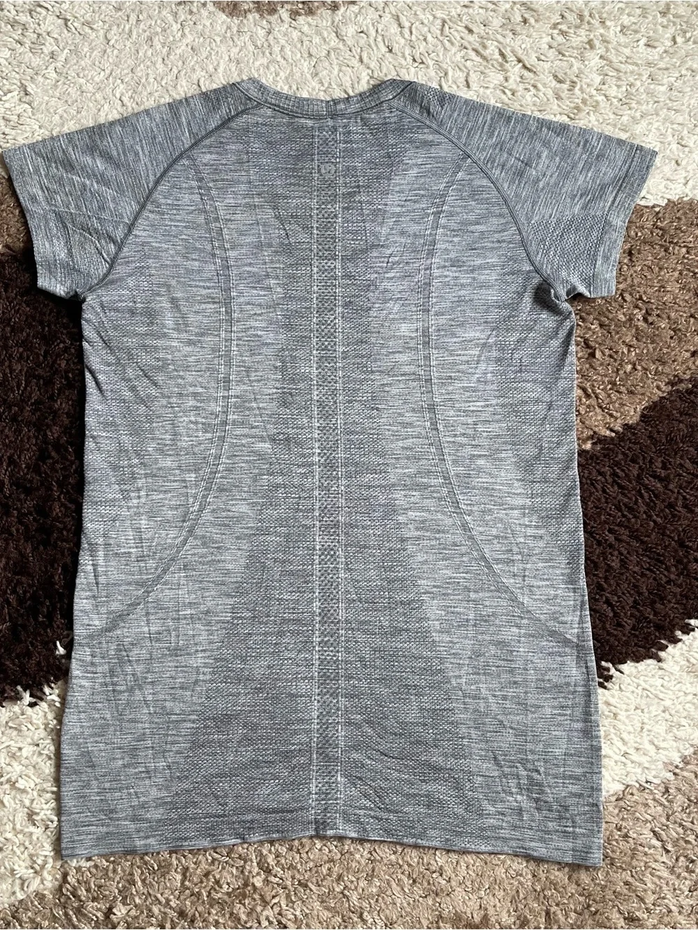 Lululemon Swiftly Tech Short Sleeve Crew Sz 10 In Slate / White